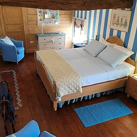 Bed & Breakfast East Wind 4*
