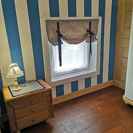 Bed & Breakfast East Wind