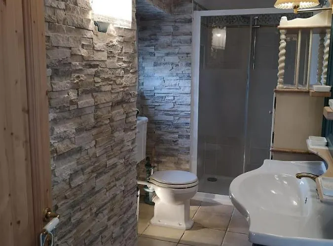 East Wind Frühstückspension 4*